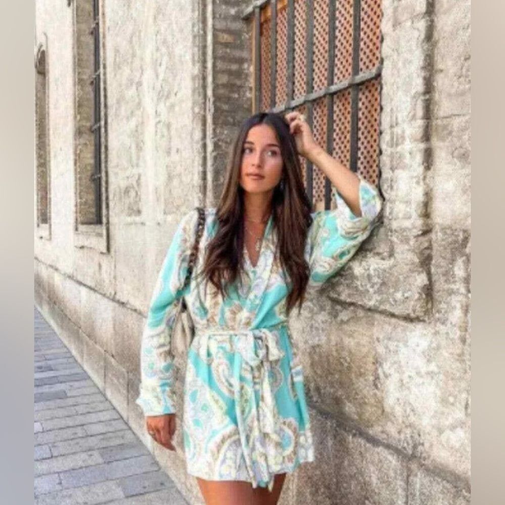ZARA Printed Kimono with Sash Resort
Cruise Wear Size S